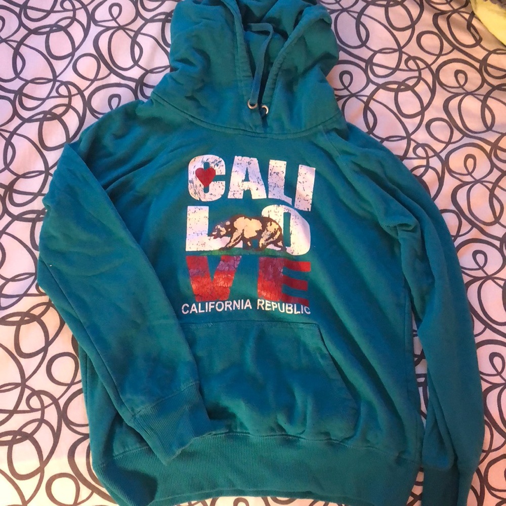 California love sweatshirt